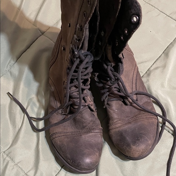Steve Madden Boots - Picture 4 of 14